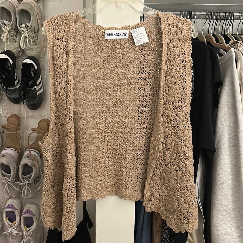 knit vest